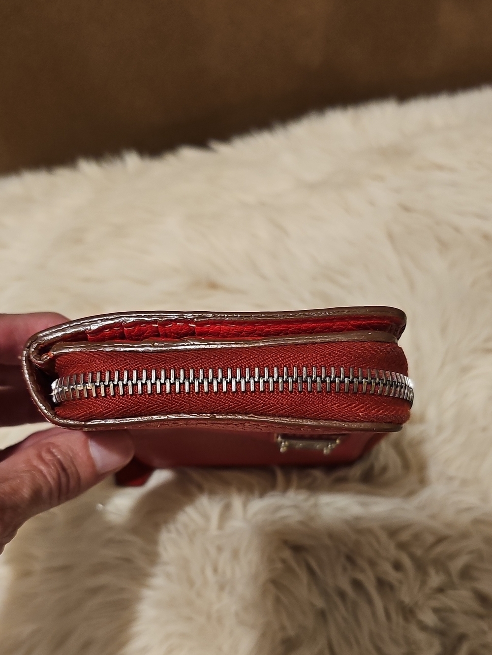 Dooney & Bourke Red Pebnled Leathet Clutch Wallet EUC - Picture 10 of 10